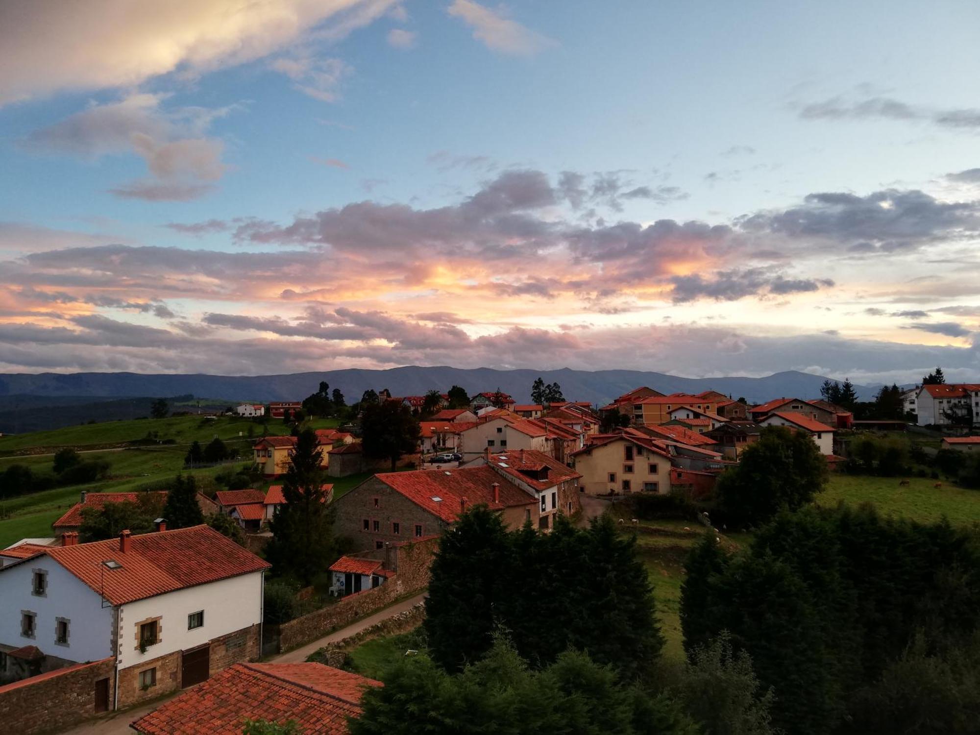 Altos De La Hayuela, A 7 Min De Comillas Buitenkant foto
